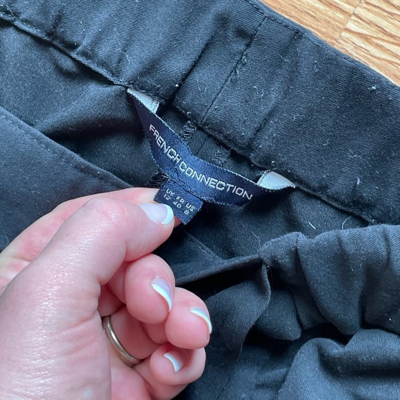 French connection loose flow pants. - Picture 1 of 2